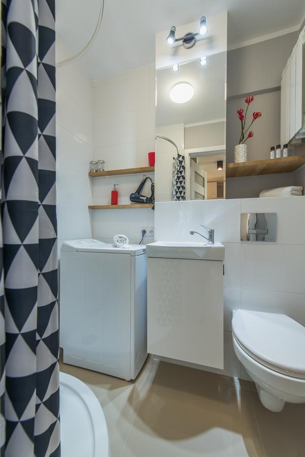 P&O Serviced Apartments Anielewicza วอร์ซอ ภายนอก รูปภาพ