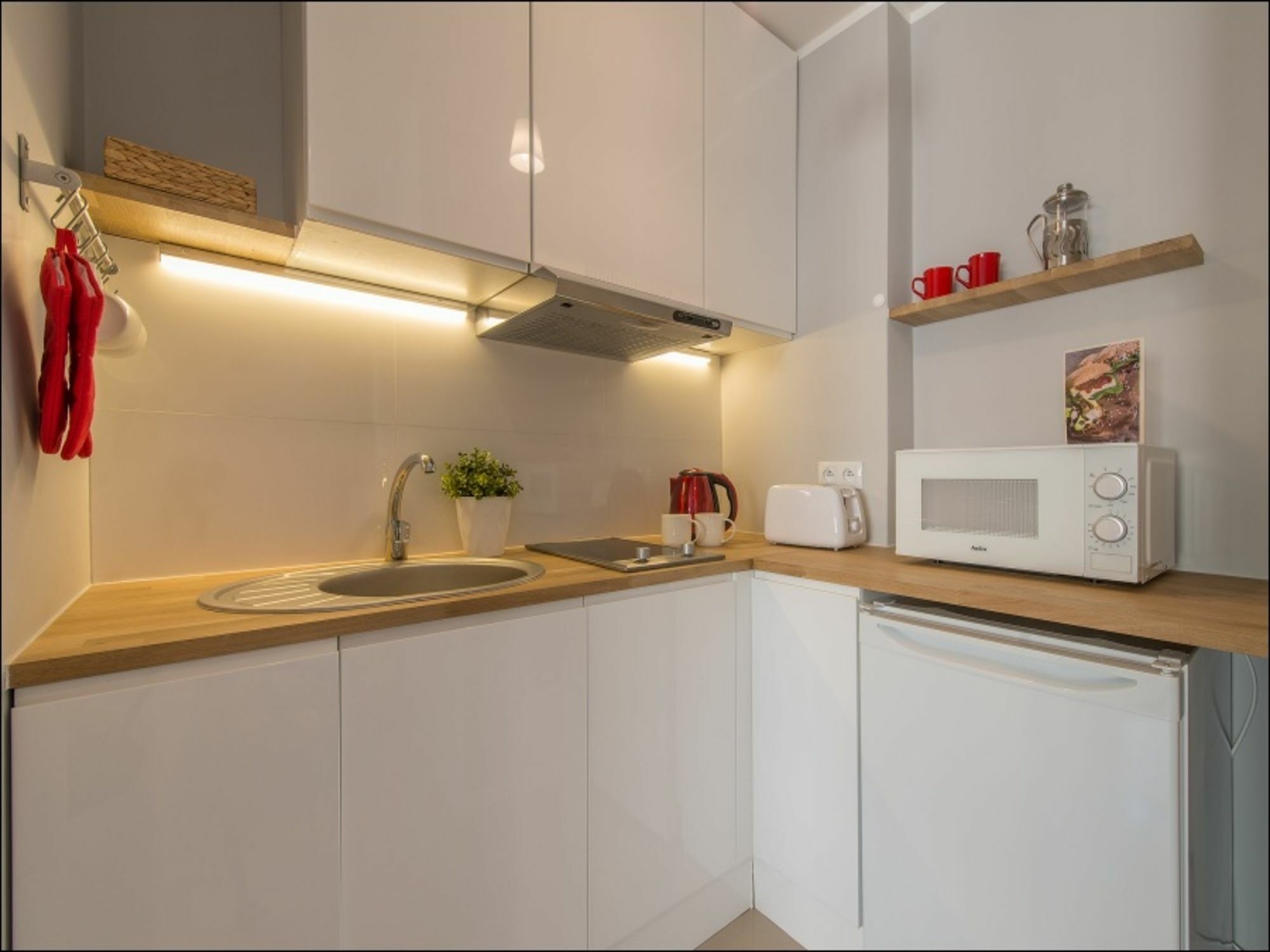 P&O Serviced Apartments Anielewicza วอร์ซอ ภายนอก รูปภาพ